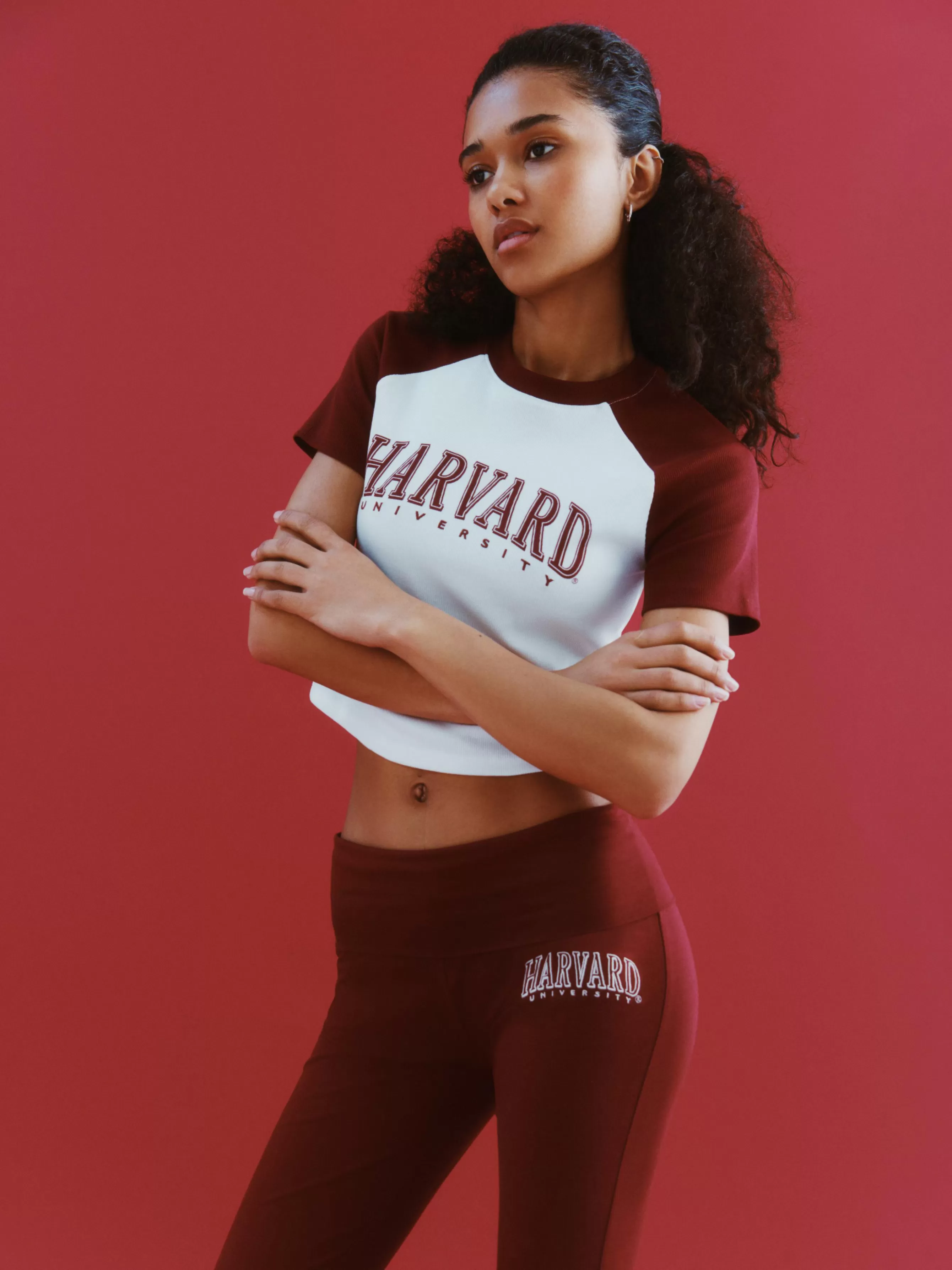 MULHER Primark T-shirt Curta Raglã Harvard